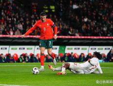 极速电竞-C罗连续五场比赛得分超过败北，勇士挑战极限！的简单介绍